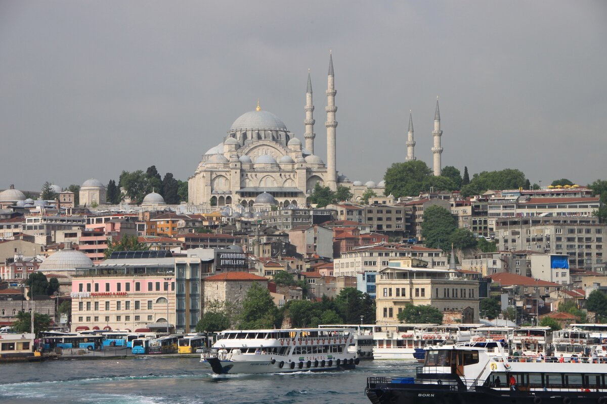 Поехать в стамбул. Адарал Стамбул. Омары в Стамбуле. Источ в Стамбуле. Стамбул глазами туристов.