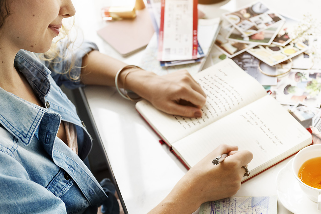 Лучше записывать свои цели, планы и задачи на бумаге