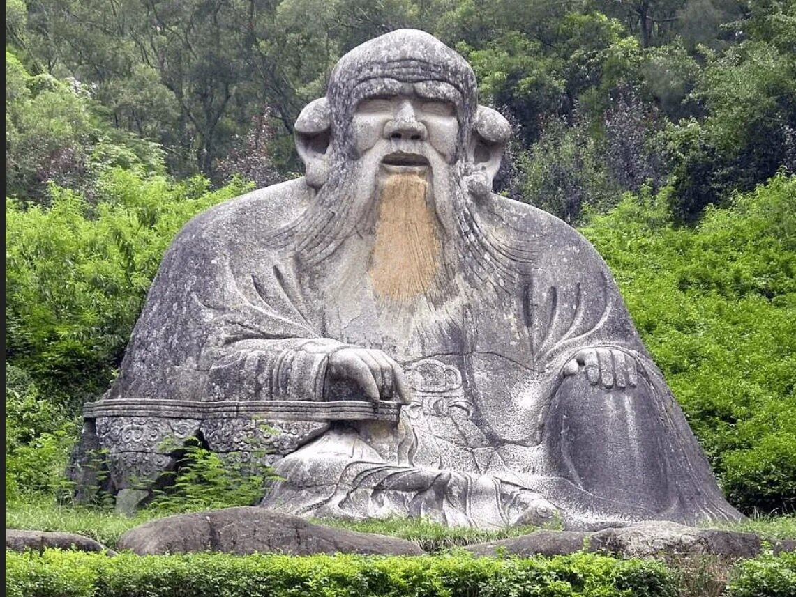 лао цзы статуя. даосизм лао цзы. даосизм на китайском. кит. древнекитайский философ даосизма.