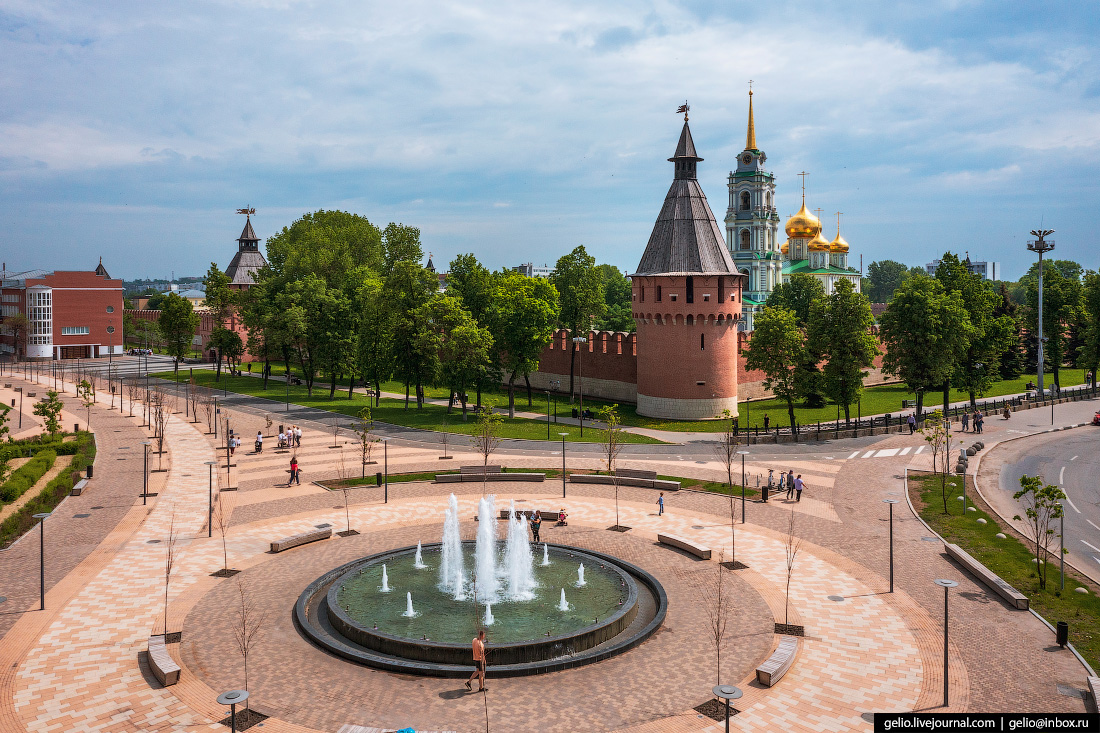 Какие в туле есть. Крестовоздвиженская площадь Тула. Крестовоздвиженская площадь Тула Тула. Город Тула с высоты. Крестовоздвиженская набережная Тула