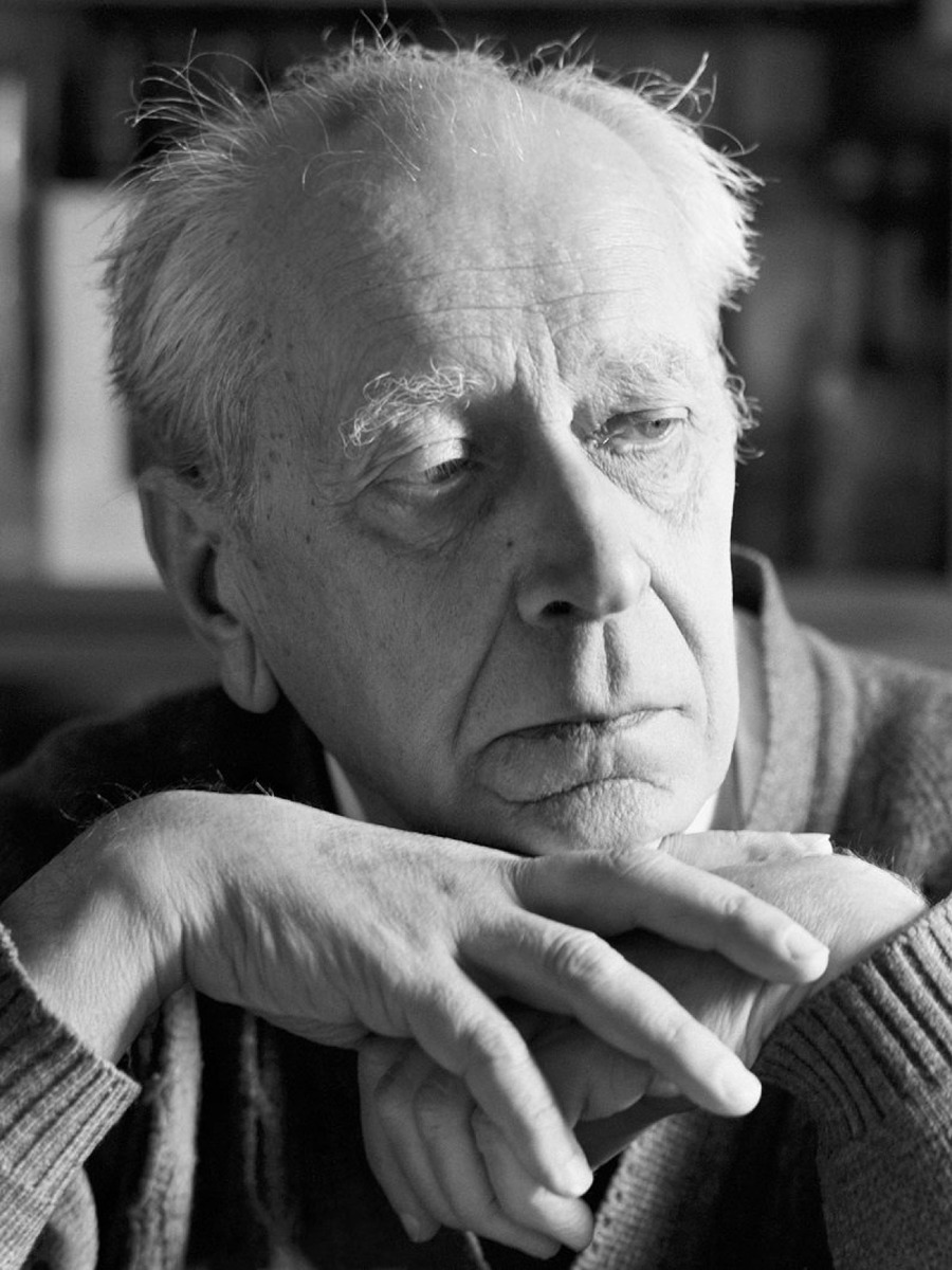 Дмитрий Сергеевич Лихачев http://bigl1fe.ru/2018/04/14/dmitrij-lihachev-melochi-povedeniya-patriarh-russkoj-kultury/