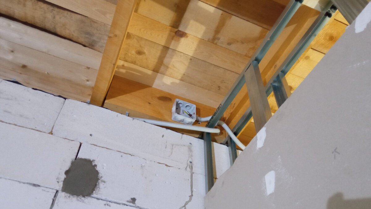 Гофра ПВХ, DKC, тяжёлая.