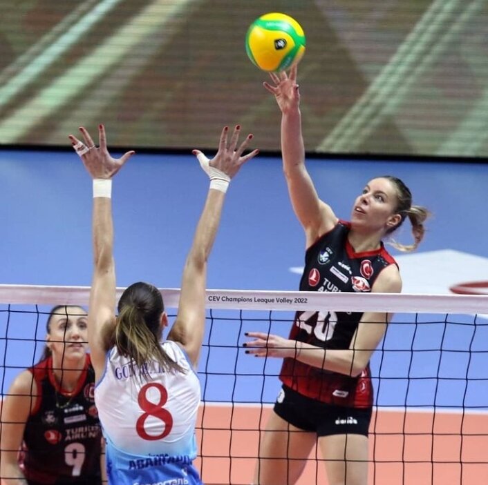 Матч "Тюрк Хава Йоллары" - "Динамо" (Москва). Фото - ЕКВ.