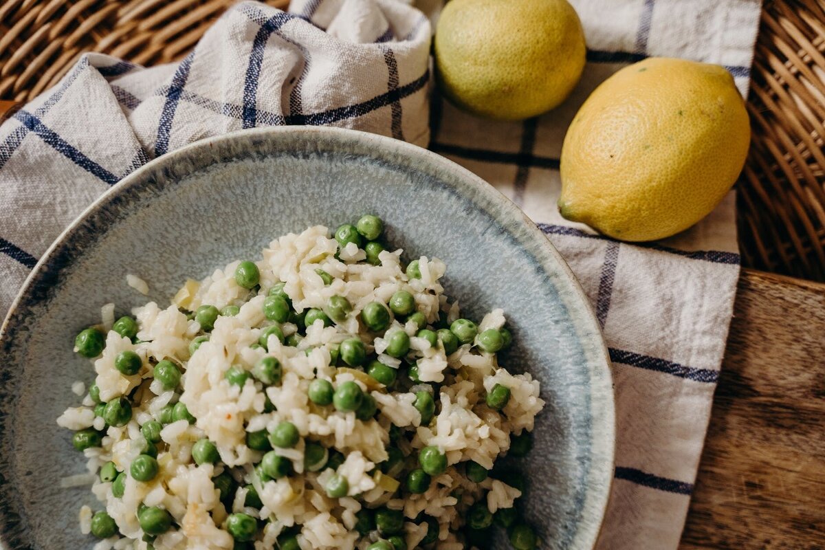 Как правильно и вкусно приготовить кус-кус без варки: рецепт от шеф-повара  Дениса Ревы. Эксклюзив | FoodOboz | Дзен