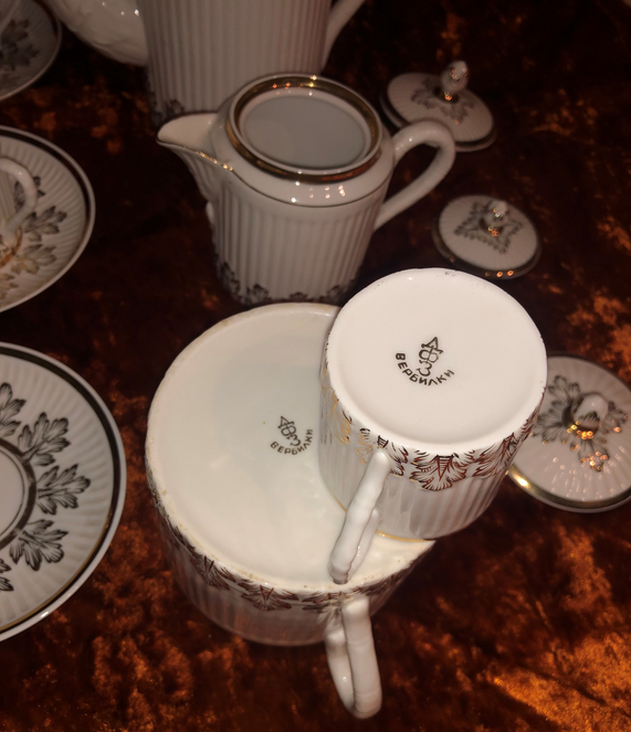 Клеймо "якорёк" ("ДФЗ Вербилки"). Ставилось с 1954-го по 1964 годы. Фото взято из свободного доступа в интернете. 