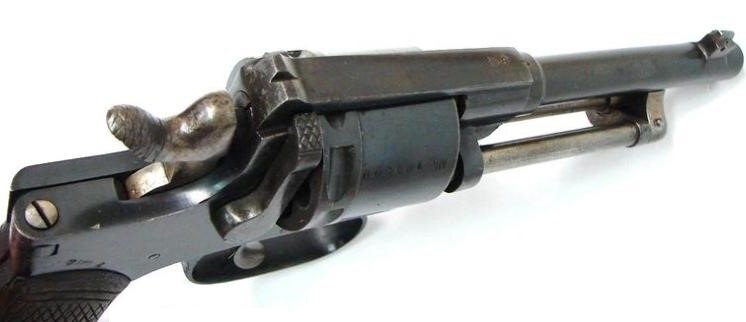 Револьвер Раст-Гассер обр. 1898 года. Вид справа и сверху.