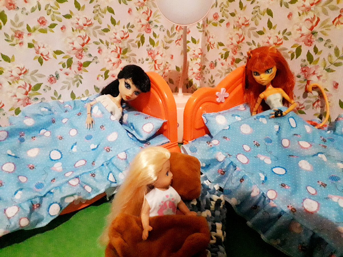 У царевны-лебедь дети родились или вылупились? Из серии "о чем бы еще подумать перед сном?"