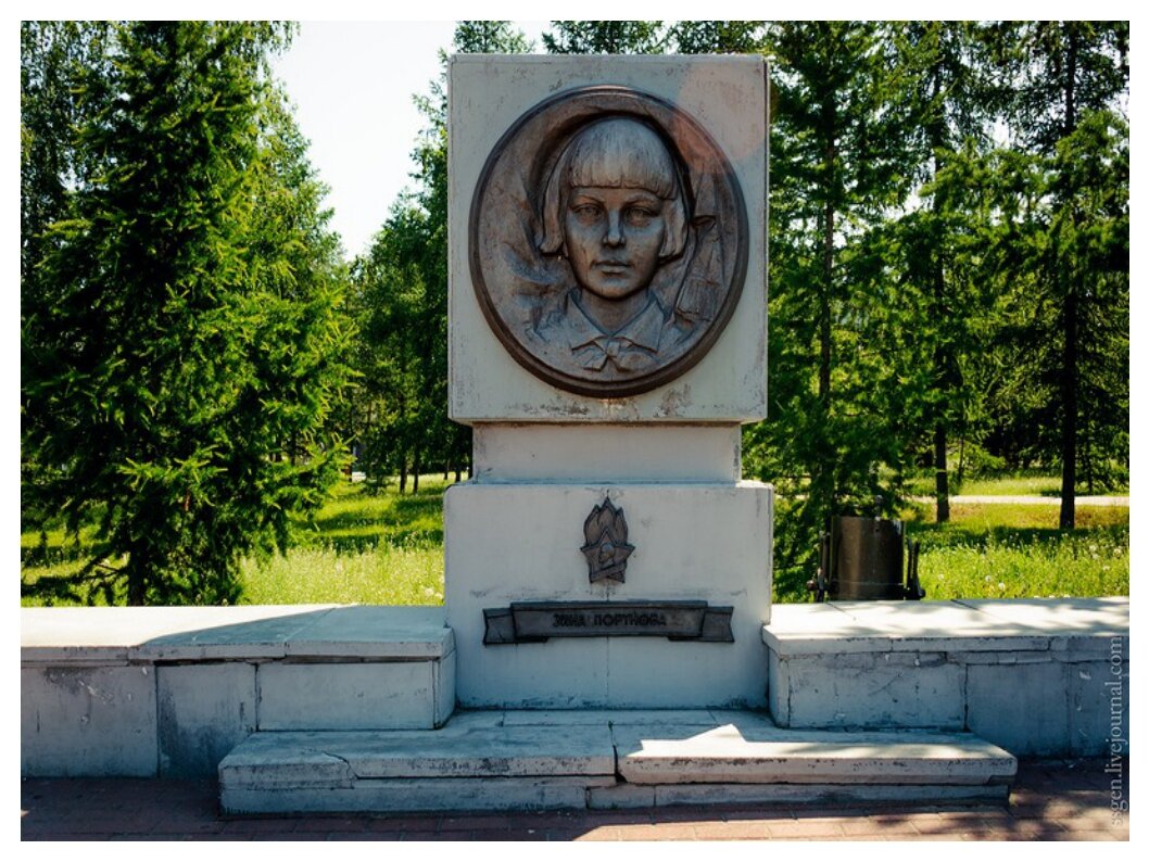 Памятник наде богдановой фото