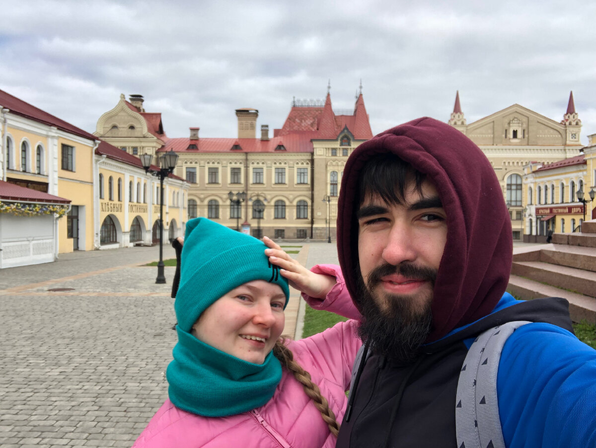 Центральная площадь там красивая