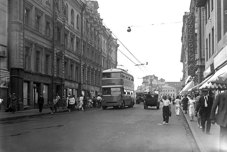 ЯТБ-3 на улицах Москвы