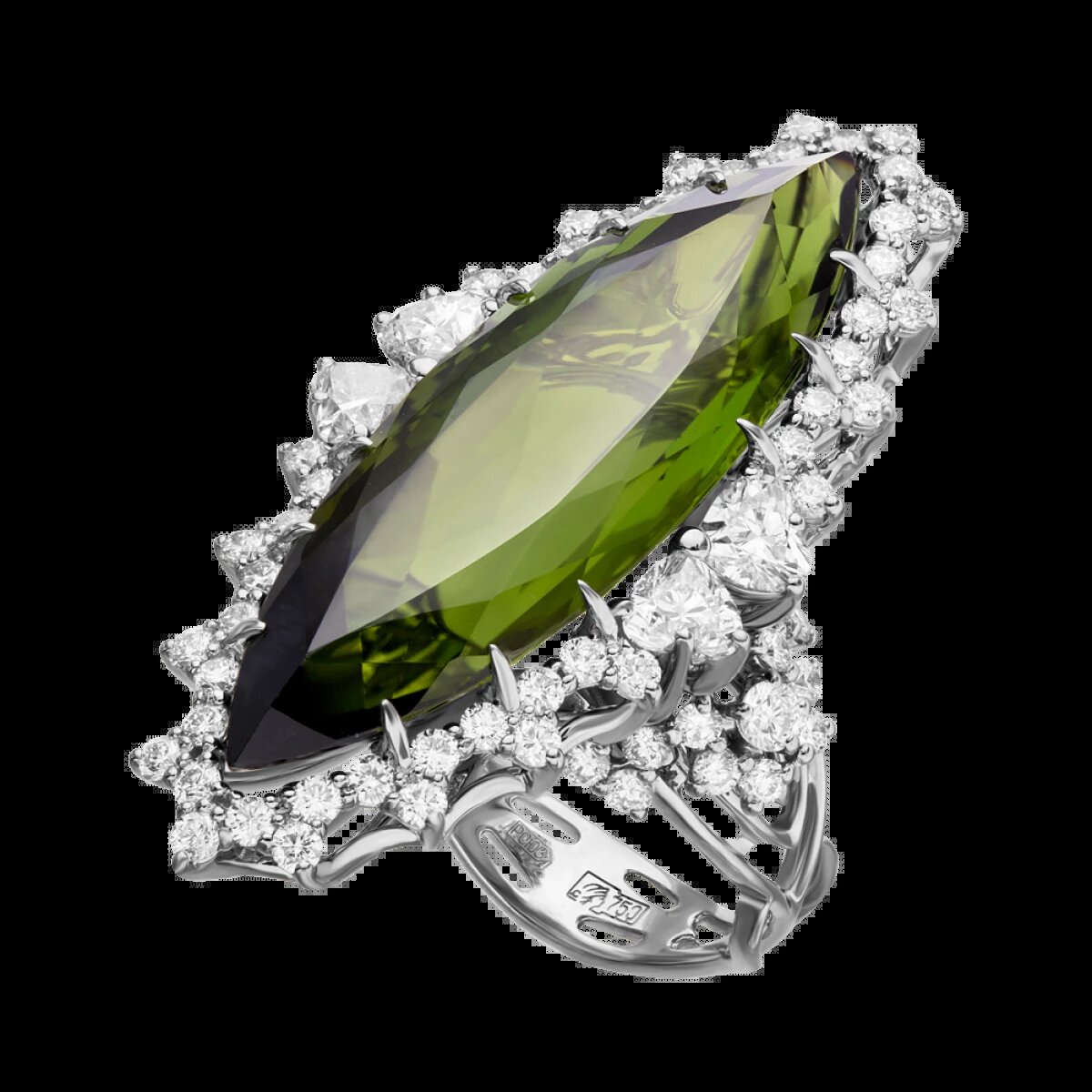 На фото: Кольцо с зеленым турмалином "Триумф"