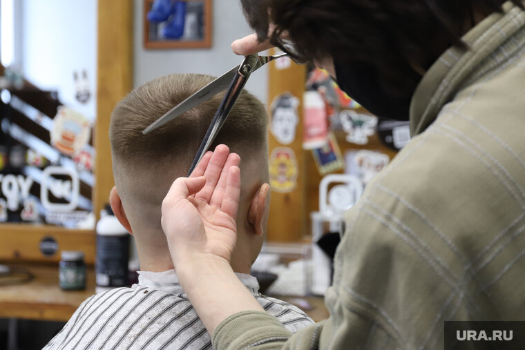    Парикмахеры посетили воинскую часть и подстригли солдат-участников СВО