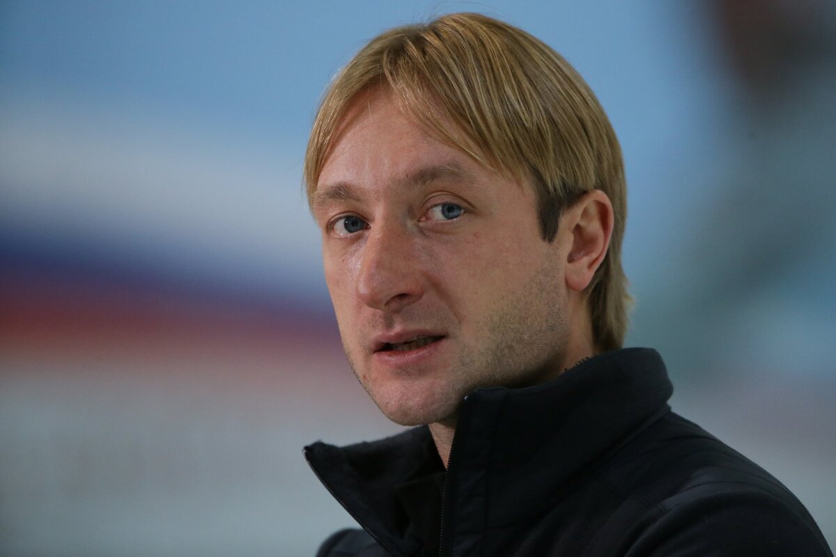 А при чем тут Плющенко?