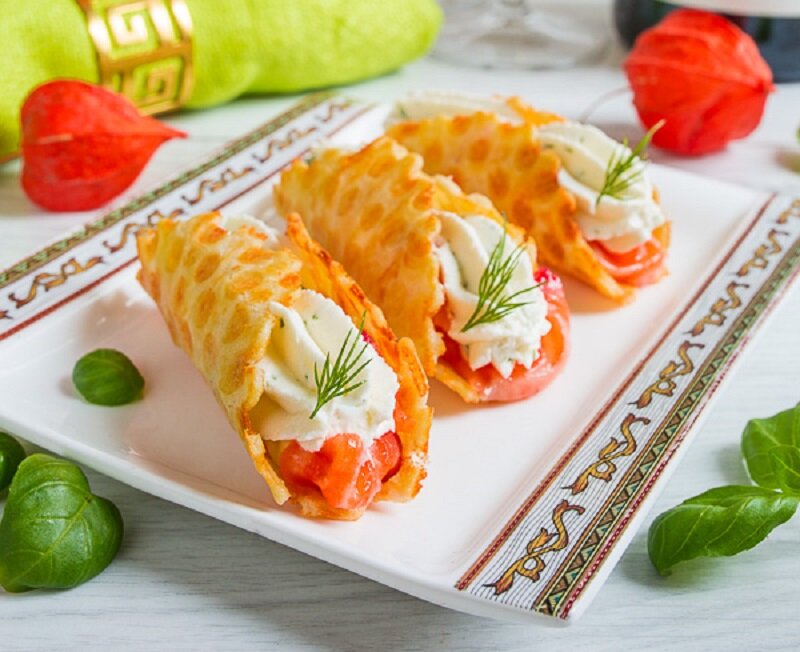 Отличная закуска с красной рыбой для Новогоднего стола