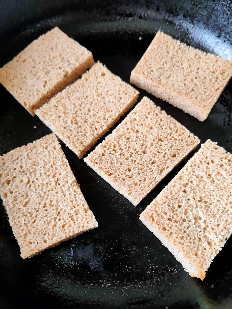 Подсушиваем хлеб 