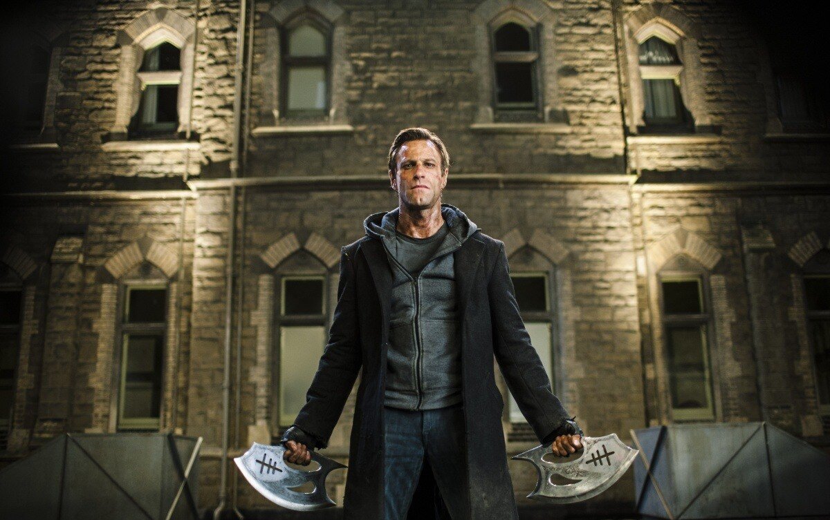 Аарон Экхарт в образе Адама Франкенштейна. Кадр из фильма "Я, Франкенштейн". Изображение взято из свободных источников