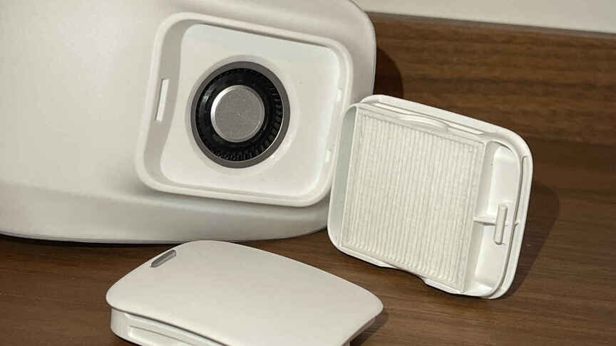 Пользователь может изменить скорость работы вентиляторов, доступны три настройки. 