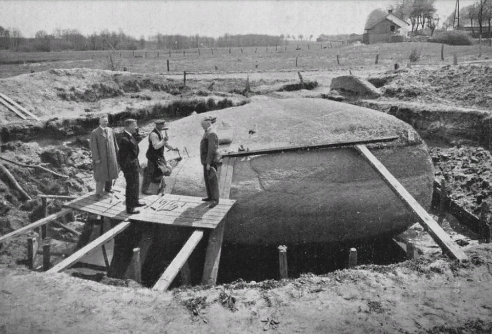 Таких грандиозных камней на территории Восточной Пруссии еще не находили. Фото: Группа «Прусский наблюдатель»
