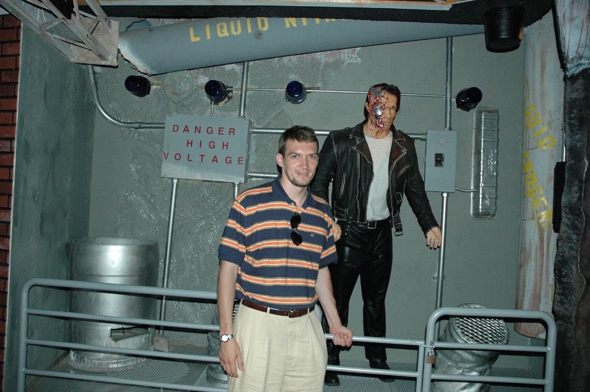 Я с Арнольдом Шварцнеггером, Hollywood Wax Museum, Los Angeles, USA.