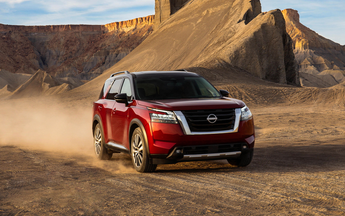 Дебютировал Nissan Pathfinder нового поколения.