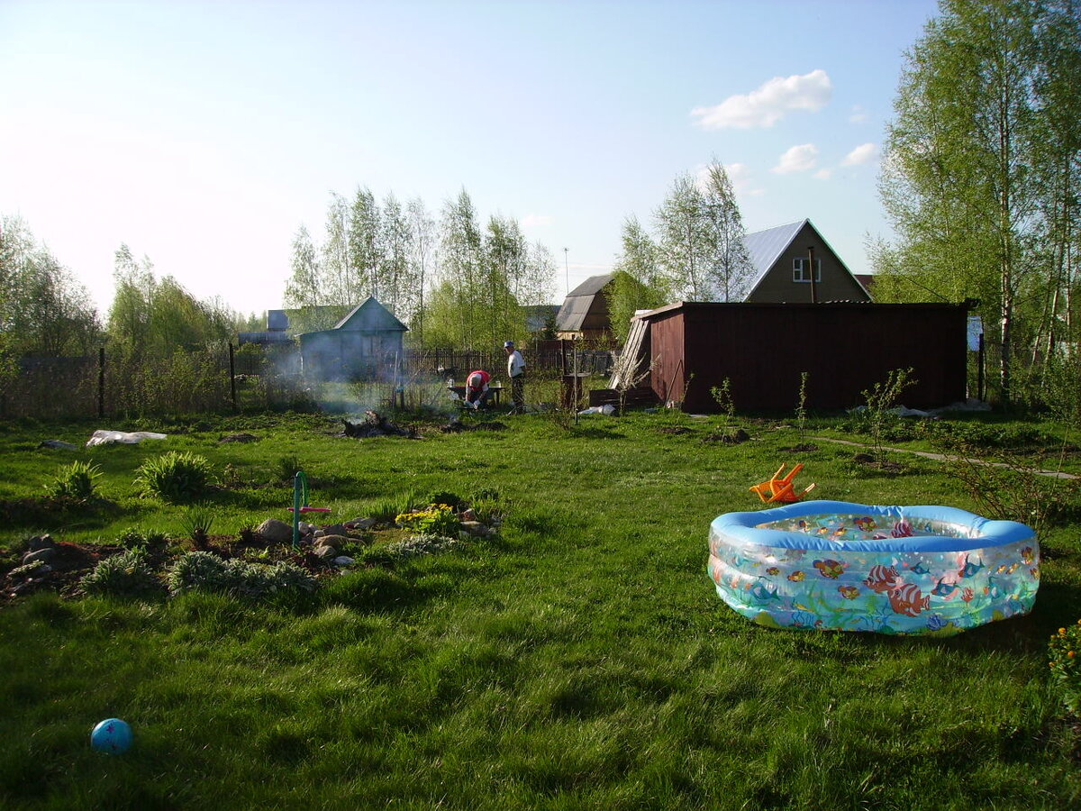 Наш участок весной