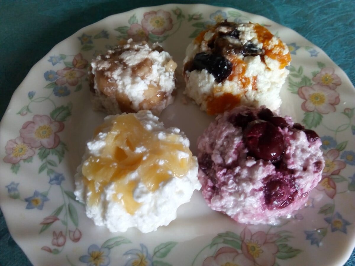 Творожно-ягодный десерт для худеющих