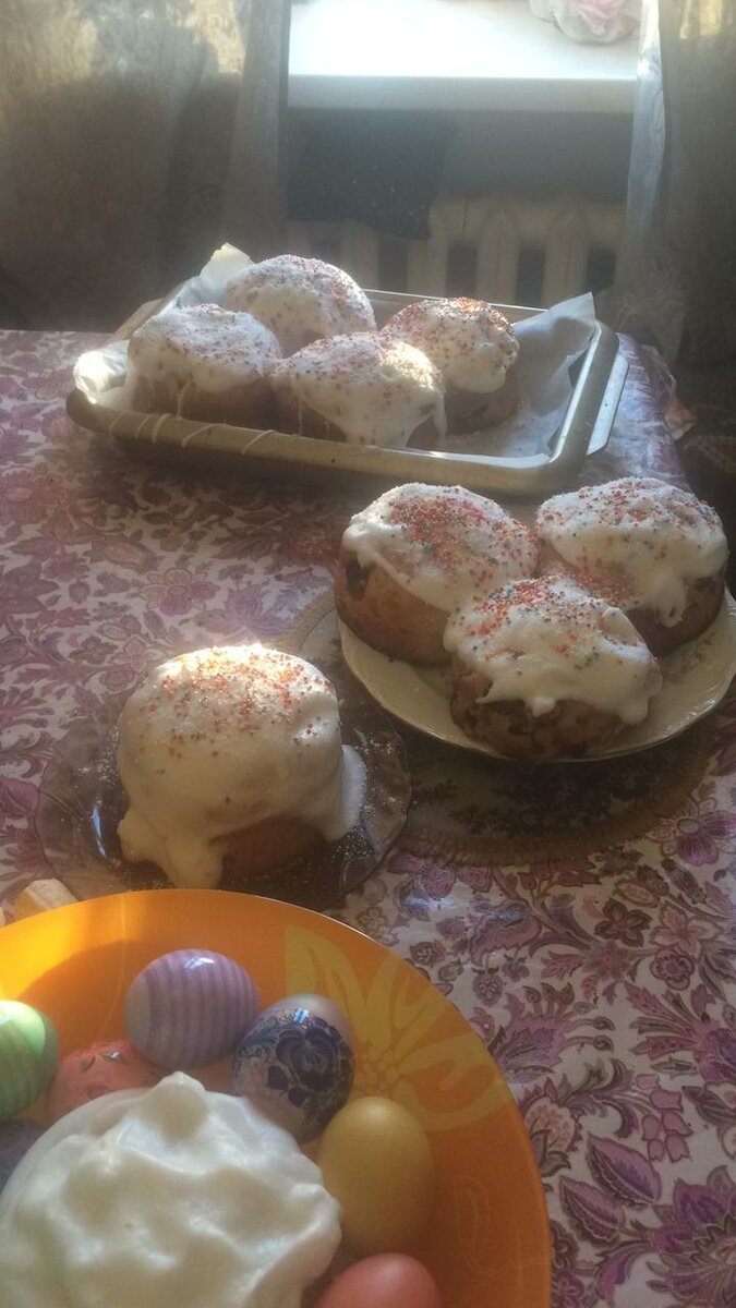 ТОлько что приготовленные куличики