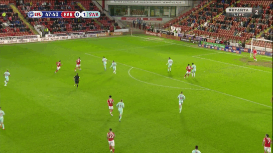 Супермомент у ворот Суонси. Вратарь дважды отбил удары Морриса и Бритона