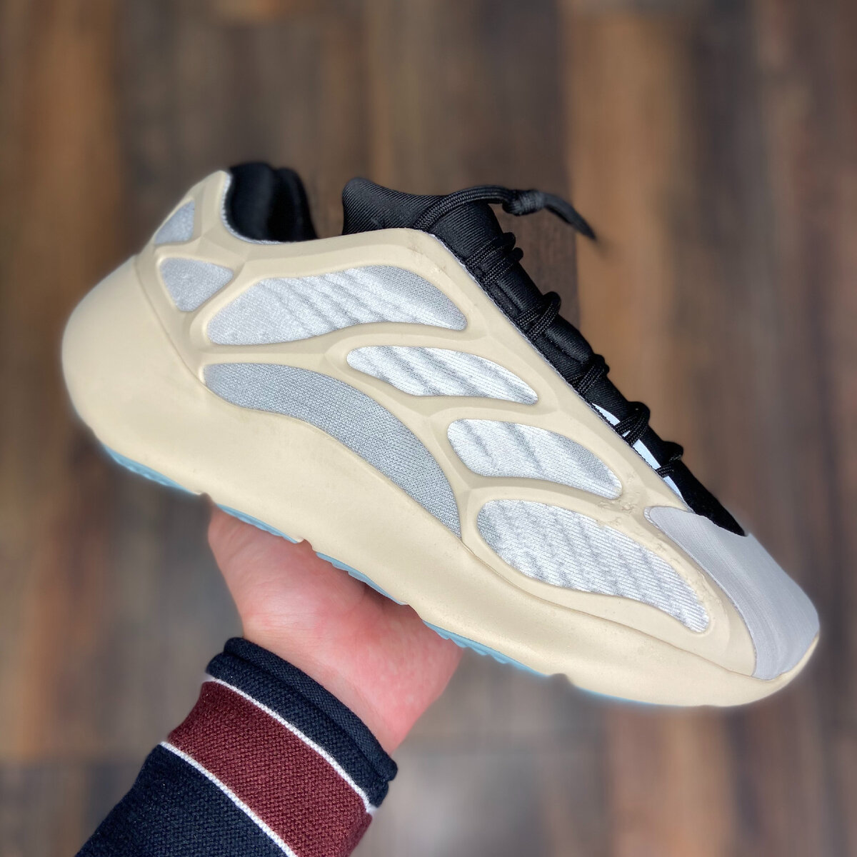https://goo.su/60Sp Adidas Yeezy