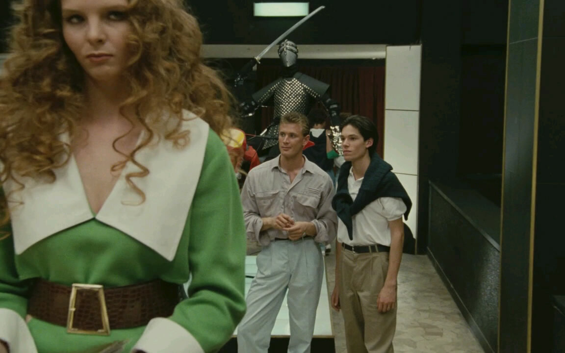 Movie demons. Movie demons. Movie demons. Джин исполнитель желаний. Movie demons.