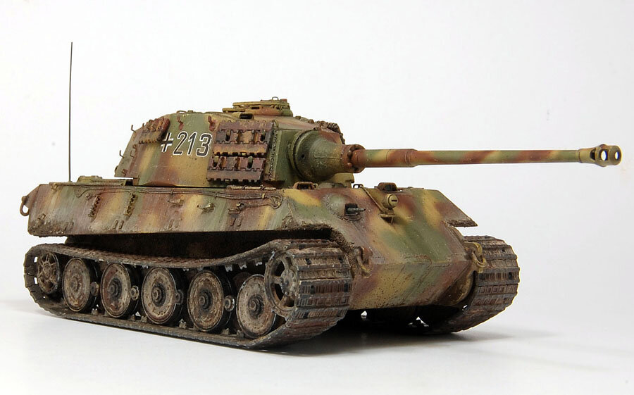 Стендовая модель немецкого тяжёлого танка Tiger II. Он же - "Королевский Тигр"