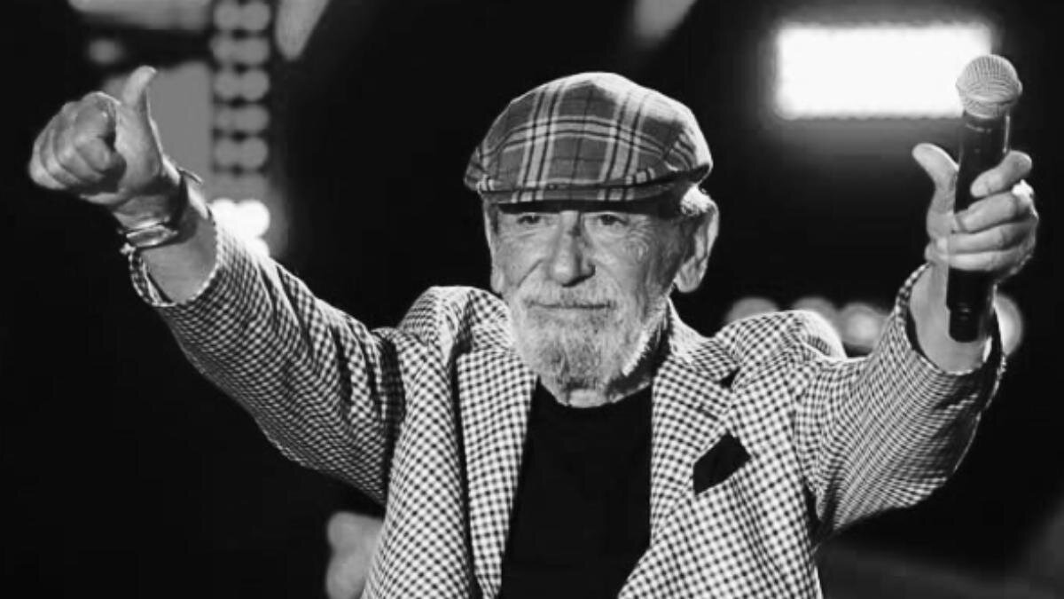    Вахтанг Кикабидзе:instagram.com/vkikabidze