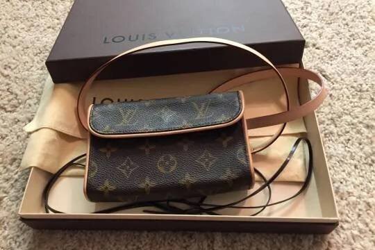    Россиянка заказала из Турции подделки сумок и обуви Louis Vuitton и получила уголовное дело