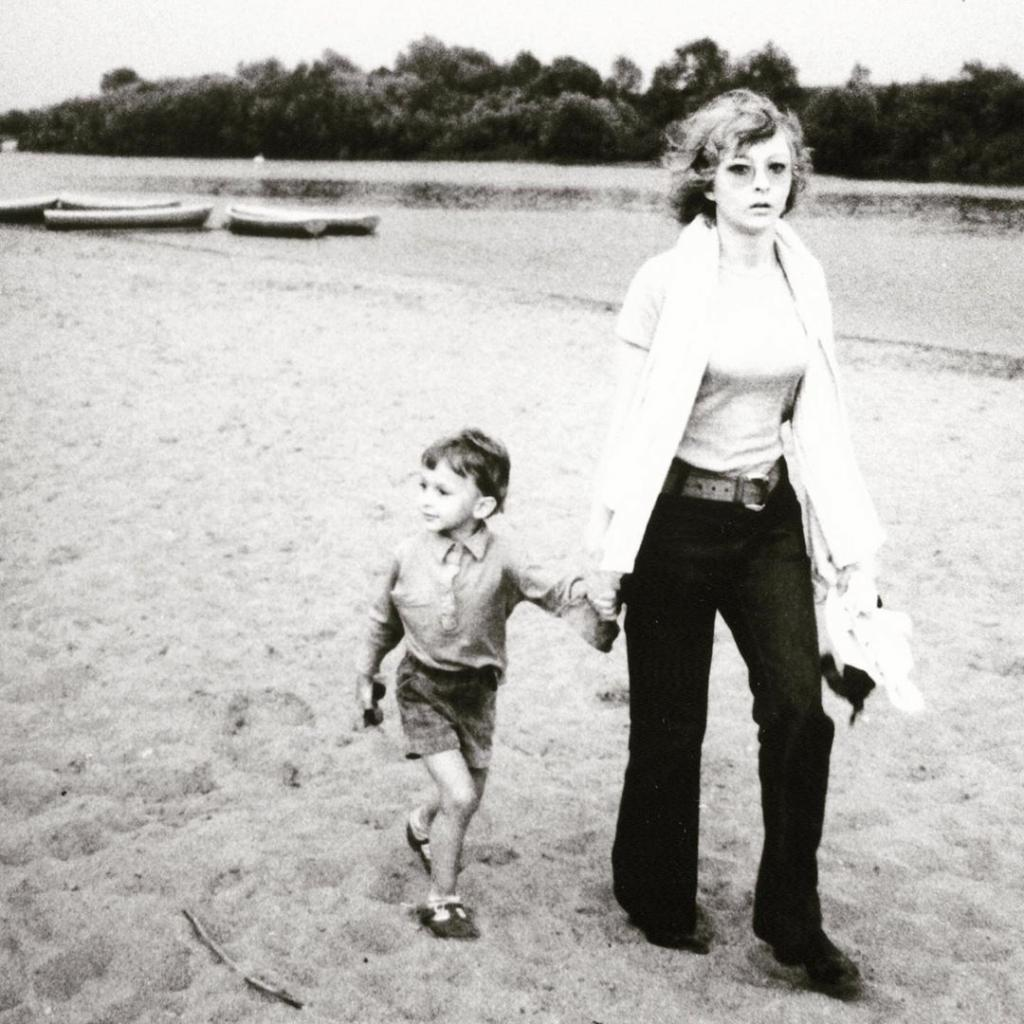 Анастасия вертинская фото с сыном