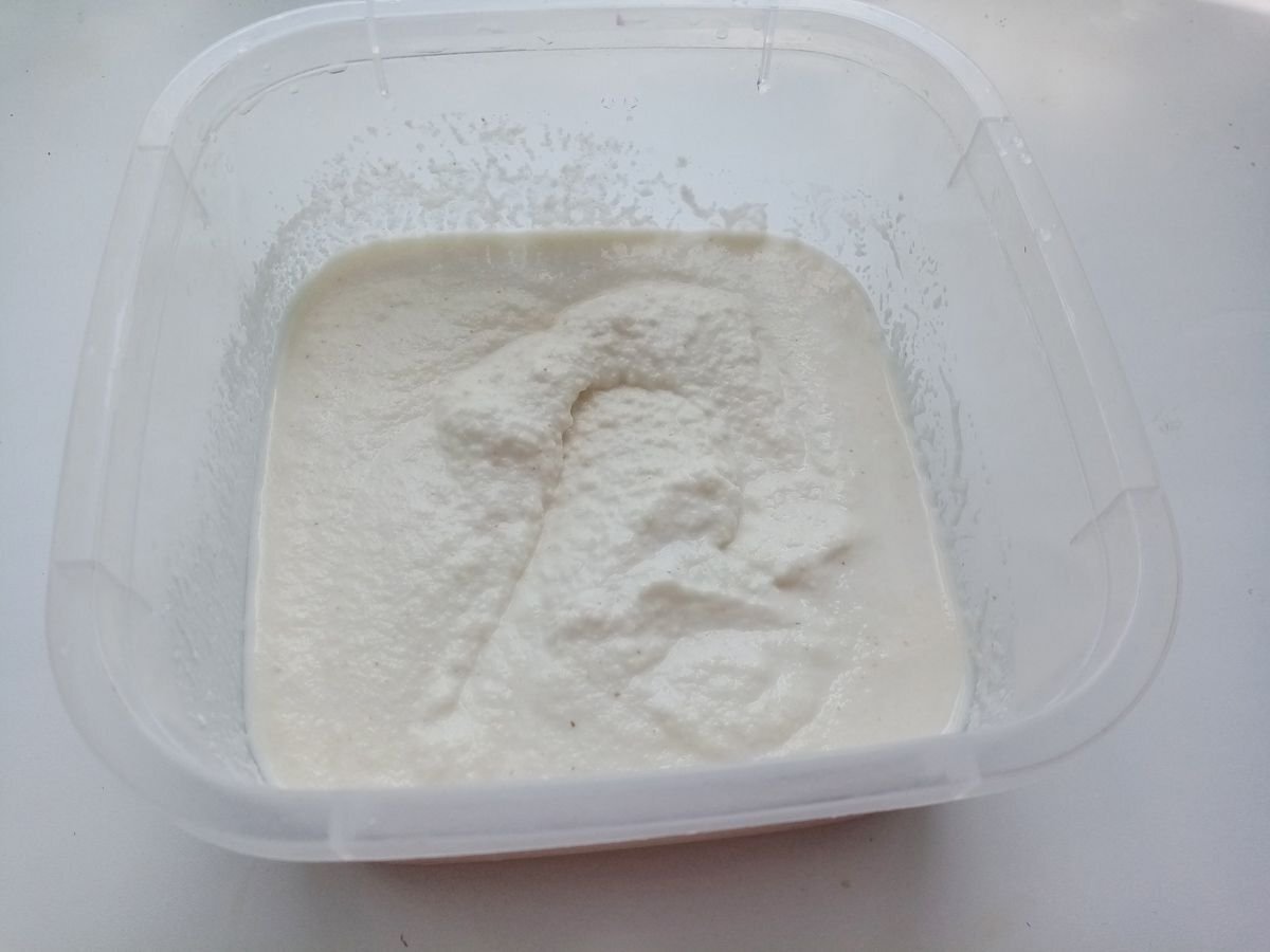 Простокваша с манной крупой.