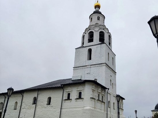     Люди верили, что грязь в доме на праздник сулит «бардак» в кошельке. Фото: МК в Питере