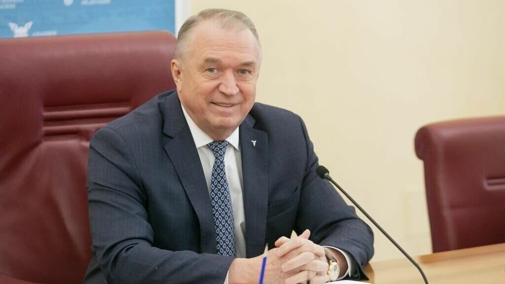     Сфера искусственного интеллекта является одной из перспективных точек роста сотрудничества в рамках Шанхайской организации сотрудничества (ШОС). Об этом заявил сегодня «Новым Известиям» президент Торгово-промышленной палаты (ТПП) РФ Сергей Катырин по итогам заседания правления Делового совета ШОС.