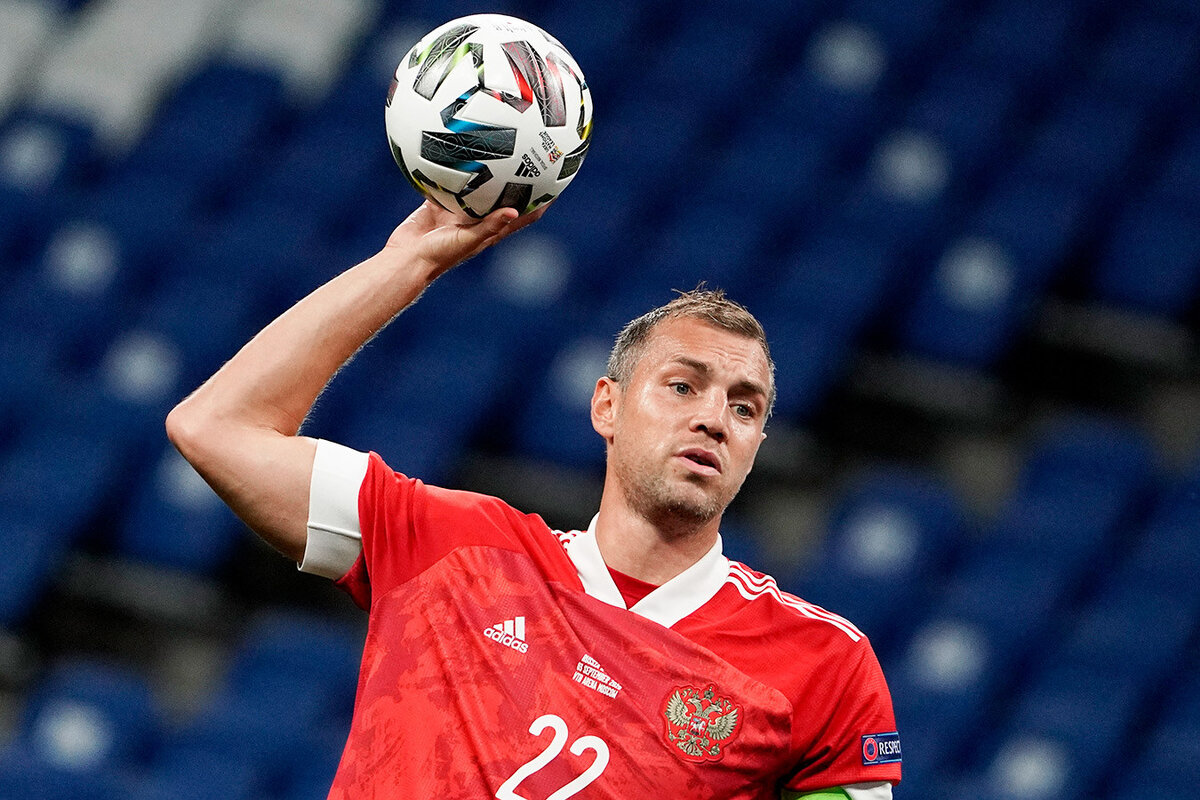 Артём Дзюба - один из популярных российских игроков