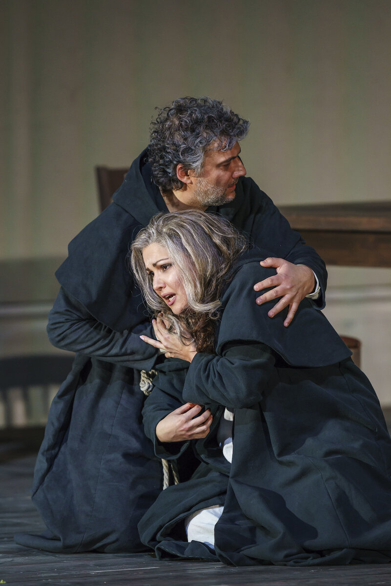 Йонас Кауфманн - Дон Альваро, Анна Нетребко - Леонора, в спектакле "Сила Субьбы", Королевский Оперный театр © 2019 ROH. Photograph by Bill Cooper