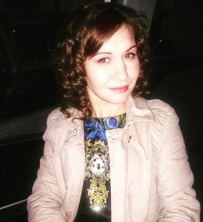 Не забываем ставить палец вверх за красивых девушек