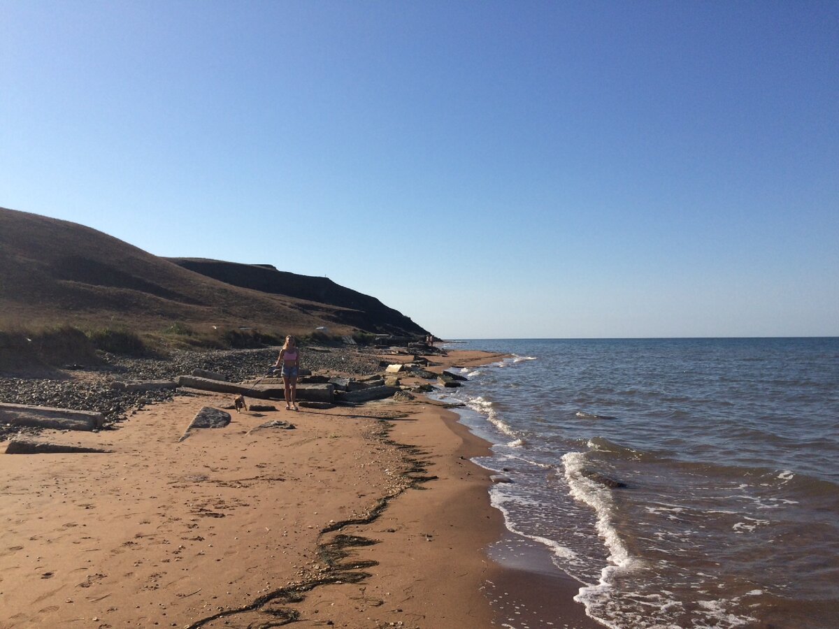 Пляж пустует 