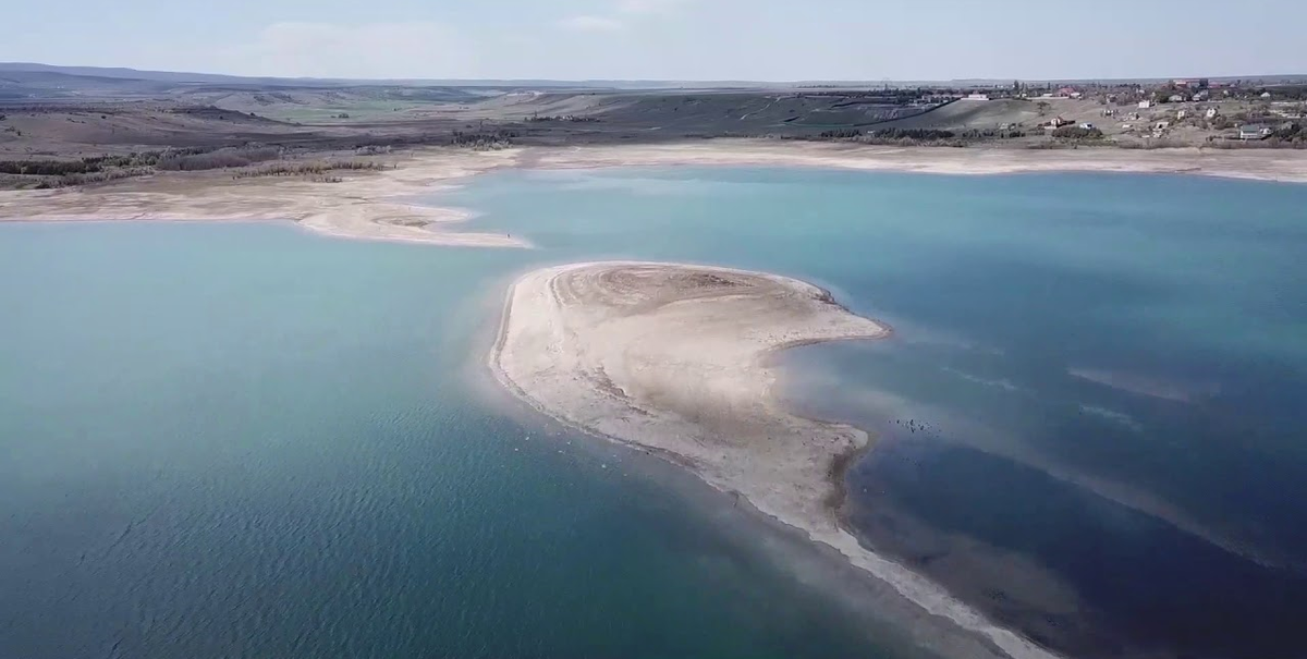 Одно из крымских водохранилищ