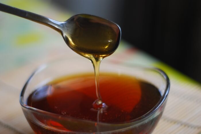 Гречишный мед всегда темный с характерным запахом