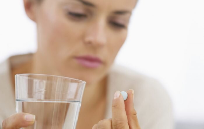 При аллергии принимают антигистаминные препараты