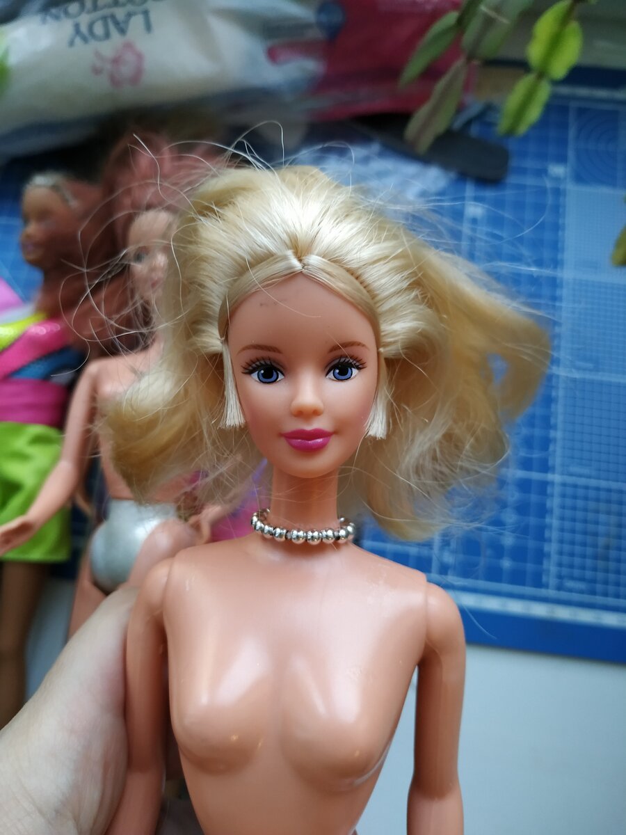 Барби на молде Маки, купленная в один из последних разов.