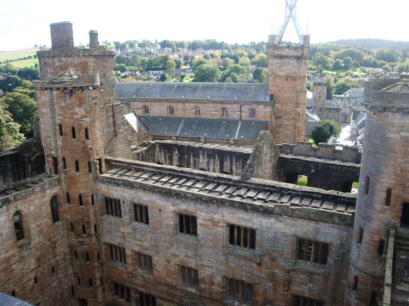 Дворец Лнлитгоу