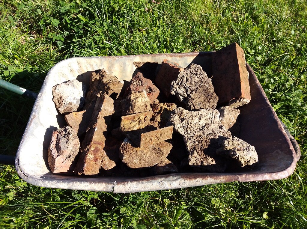 Кирпич, камни, бетон, металлические профили