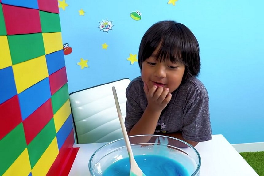 Состояние: 22 млн $.  Блог: Ryan's World.  Подписчики: 25, 4 млн.
