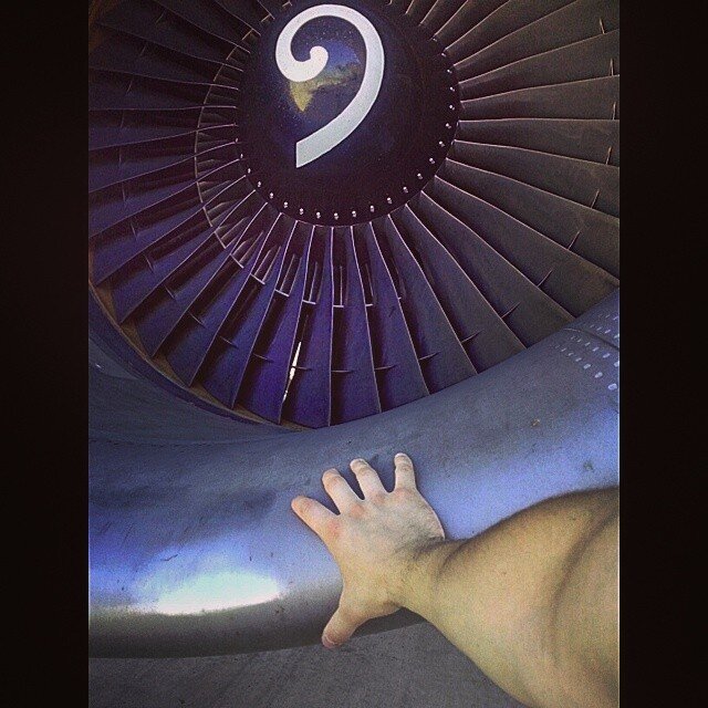 Скажешь мне на каком самолёте установлен такой двигатель?