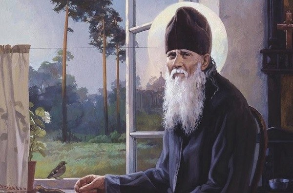 В 1870 году старец получил редкую награду — наперсный крест, который носят на груди.